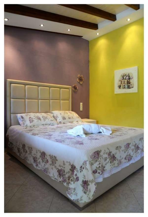 Aparthotel Maniatis Garden Achladies  Exterior foto